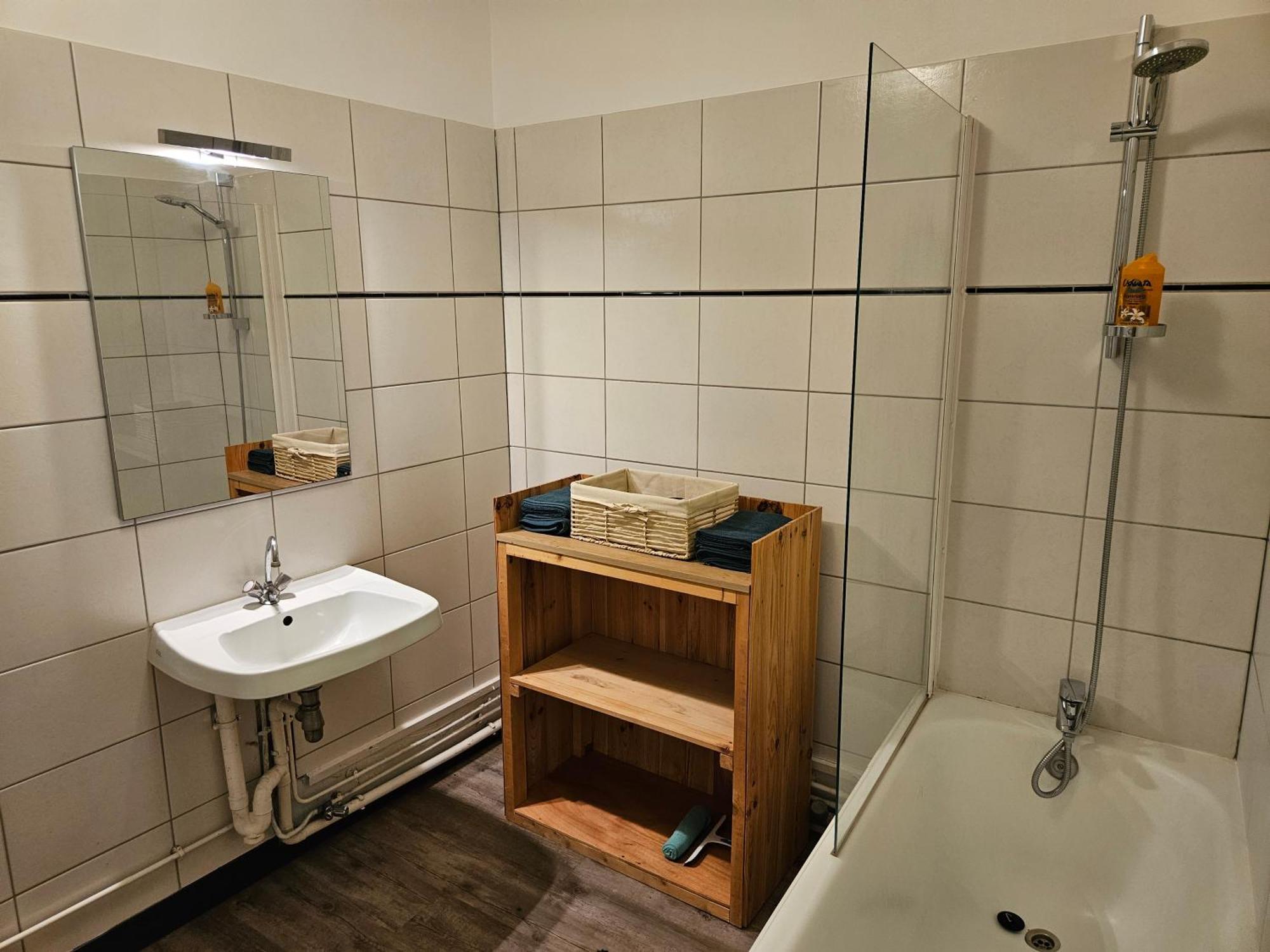Appartement Le Jardin Imaginaire Champagnole Buitenkant foto